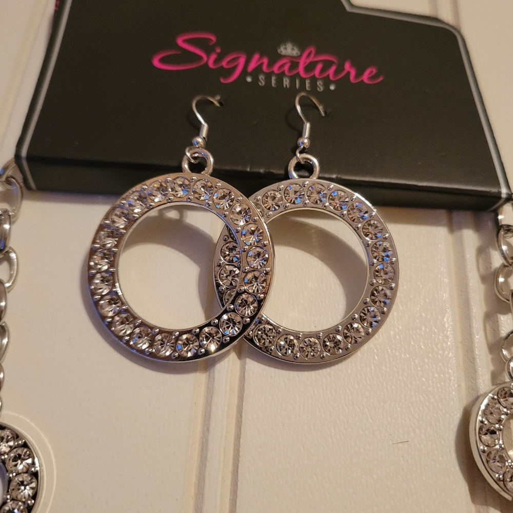 Silver Rhinestone Necklace - Picture 4 of 5
